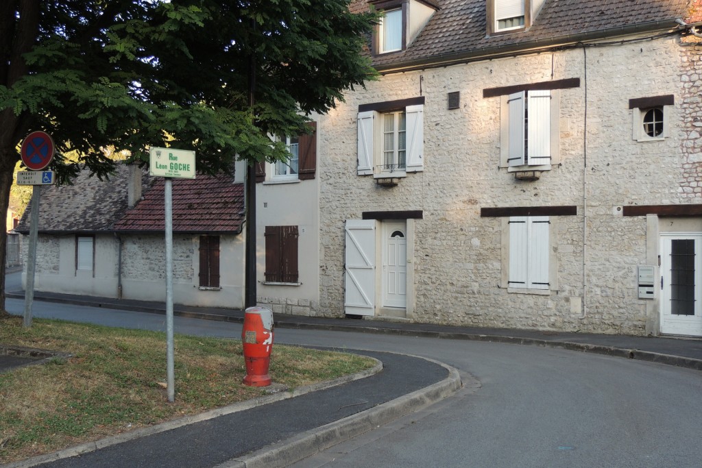 Rue Léon Goche