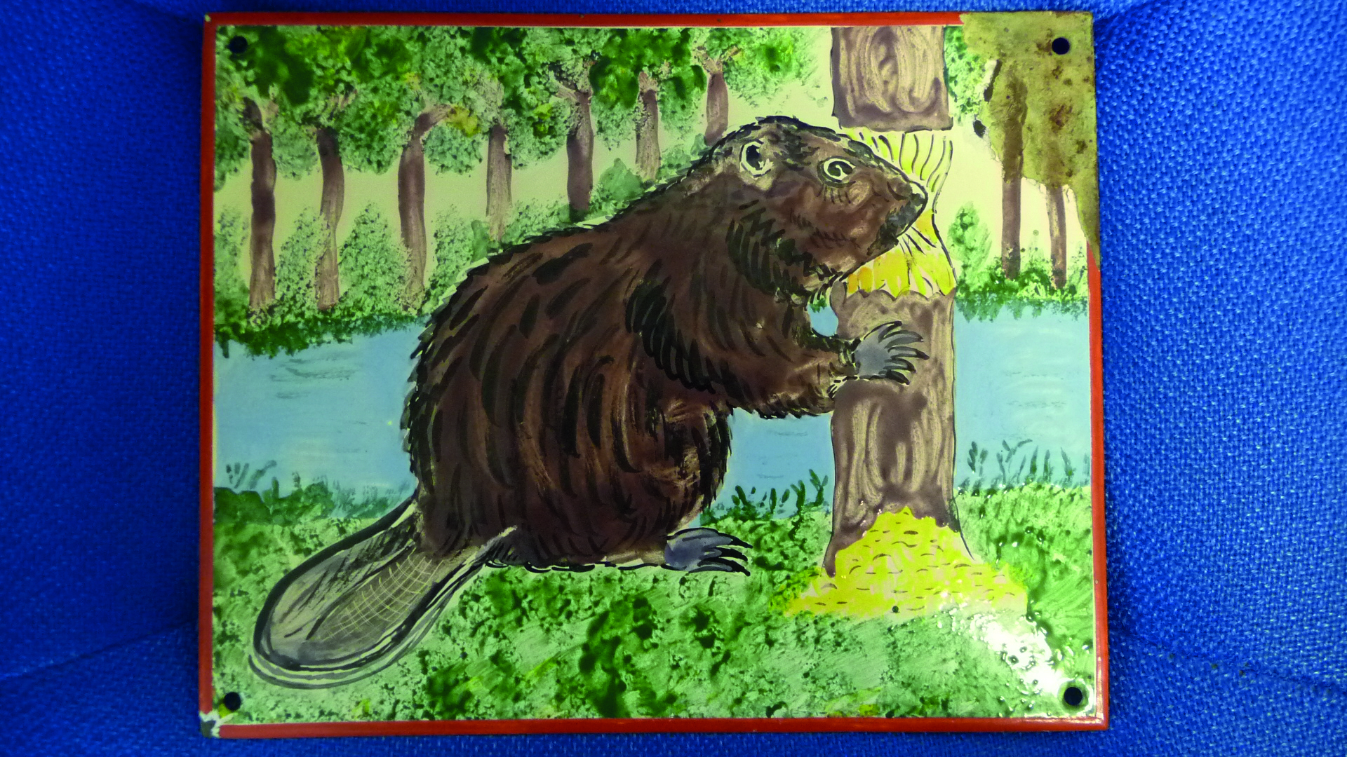 Les 11 familles des Castors vernonnais ont reçu cette plaque émaillée destinée à être apposée sur les façades des différentes maisons. Mais peu de plaques ont été posées.