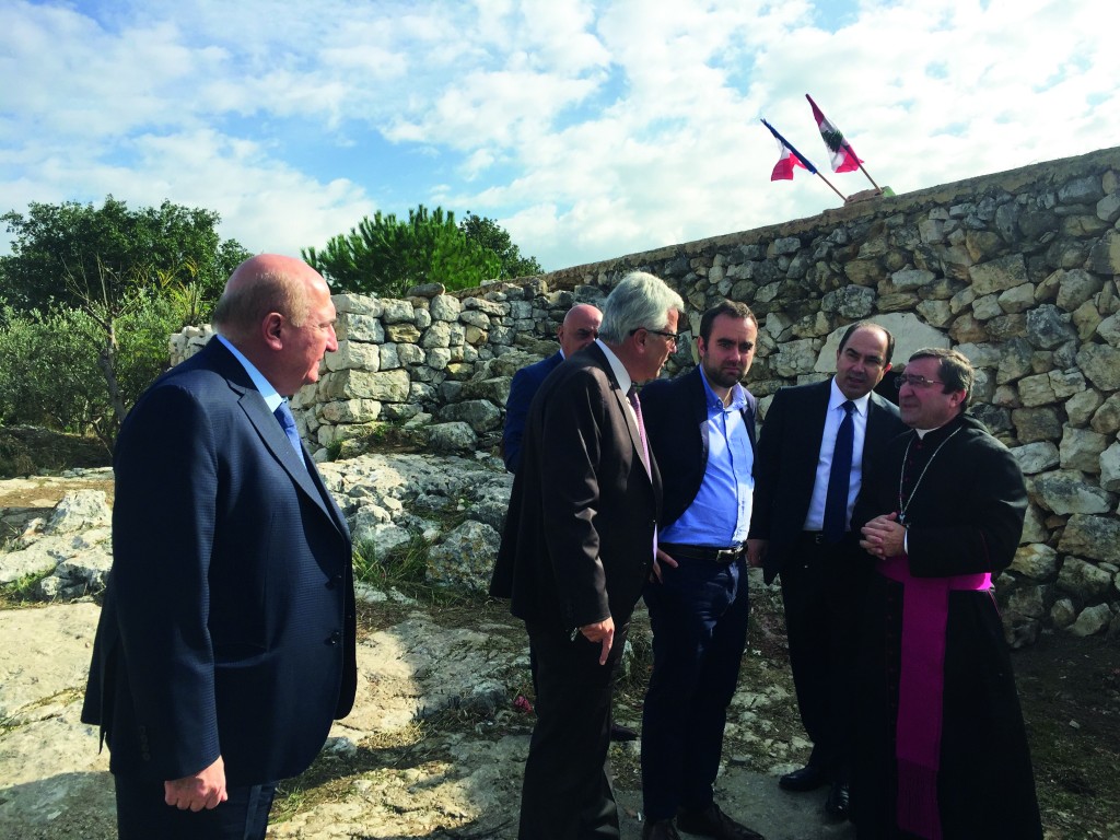 La commission permanente du Conseil départemental de l'Eure a voté à l'unanimité une aide financière de 70 000 €, pour créer un dispensaire à Kfarhay, dans une région montagneuse du Liban proche de la frontière syrienne.