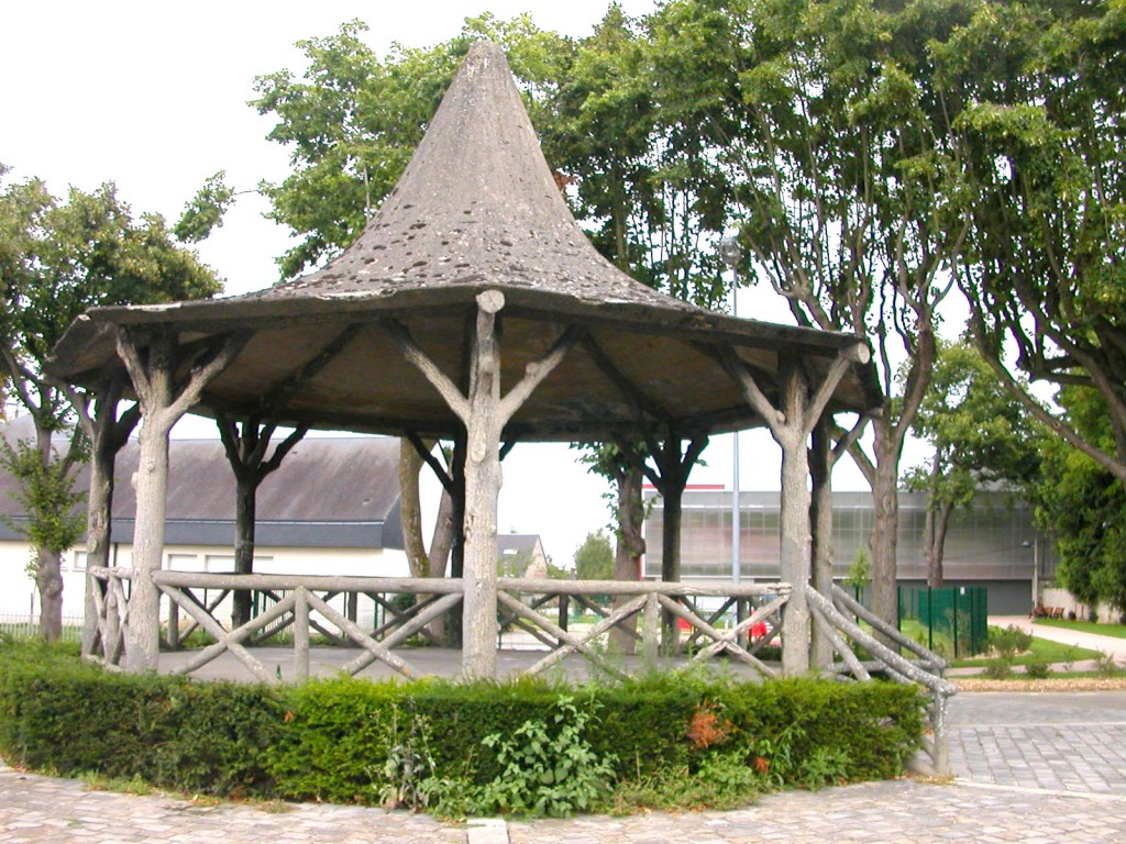 Depuis presque cent ans, le kiosque fait parti du paysage vernonnais.