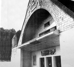 Octobre 1938, Jean Gabin vient tourner à Vernon quelques plans du film « la Bête Humaine » de Jean Renoir.