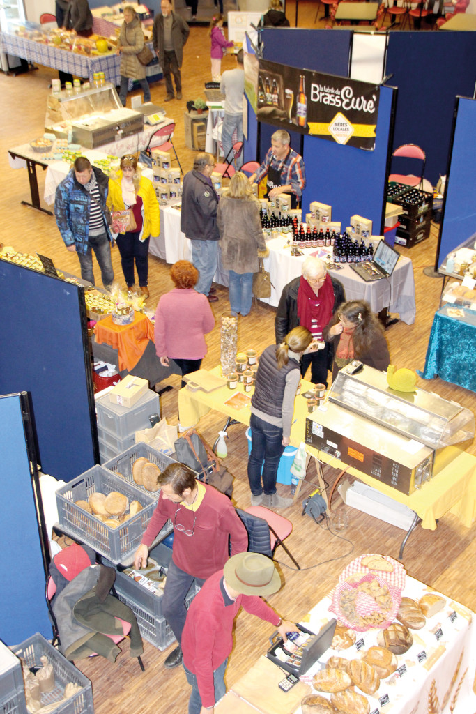Près de 3000 personnes ont participé les 3 et 4 novembre à la Fête de la Pomme qui se tenait à l’Espace Philippe Auguste. L’occasion de découvrir le fruit régional et ce qu’on peut faire avec, le tout pour la bonne cause : les bénéfices sont revenus aux Kiwanis, une association en faveur des enfants.