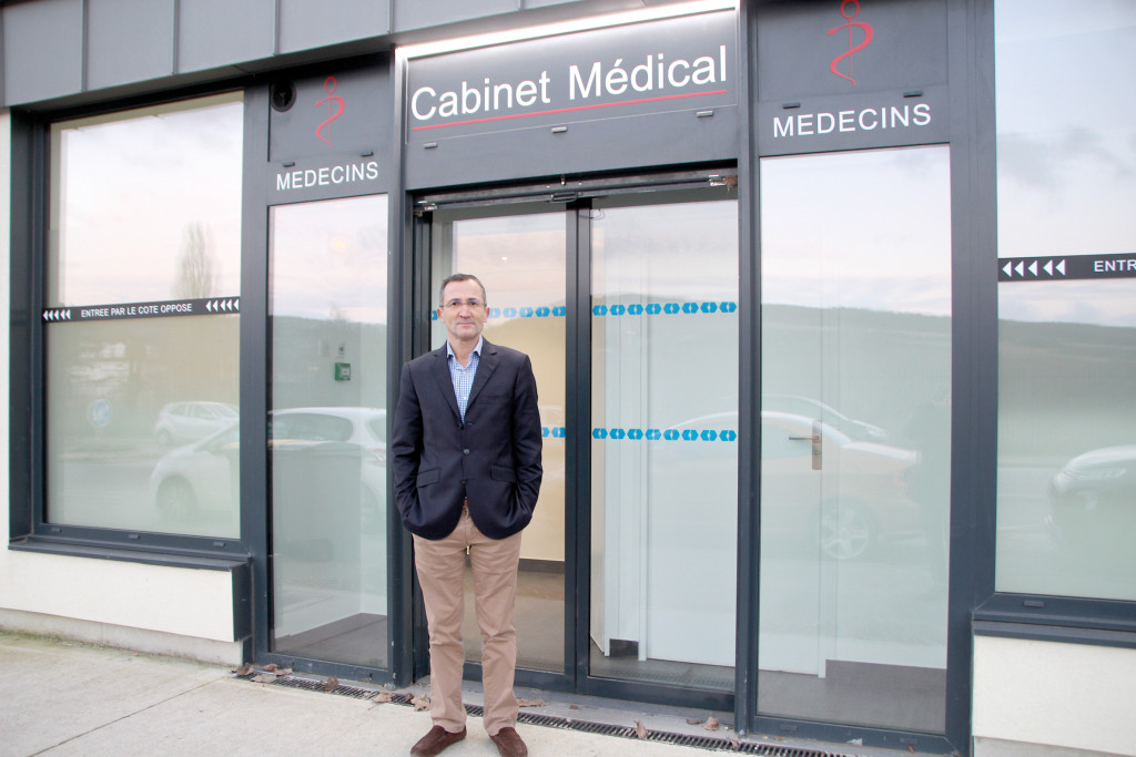 Dans un cabinet médical flambant neuf, la clinique Bergouignan d’Evreux ouvre une consultation de chirurgiens et médecins spécialistes. Le but : prendre en charge les Vernonnais au plus près de leur lieu de vie.