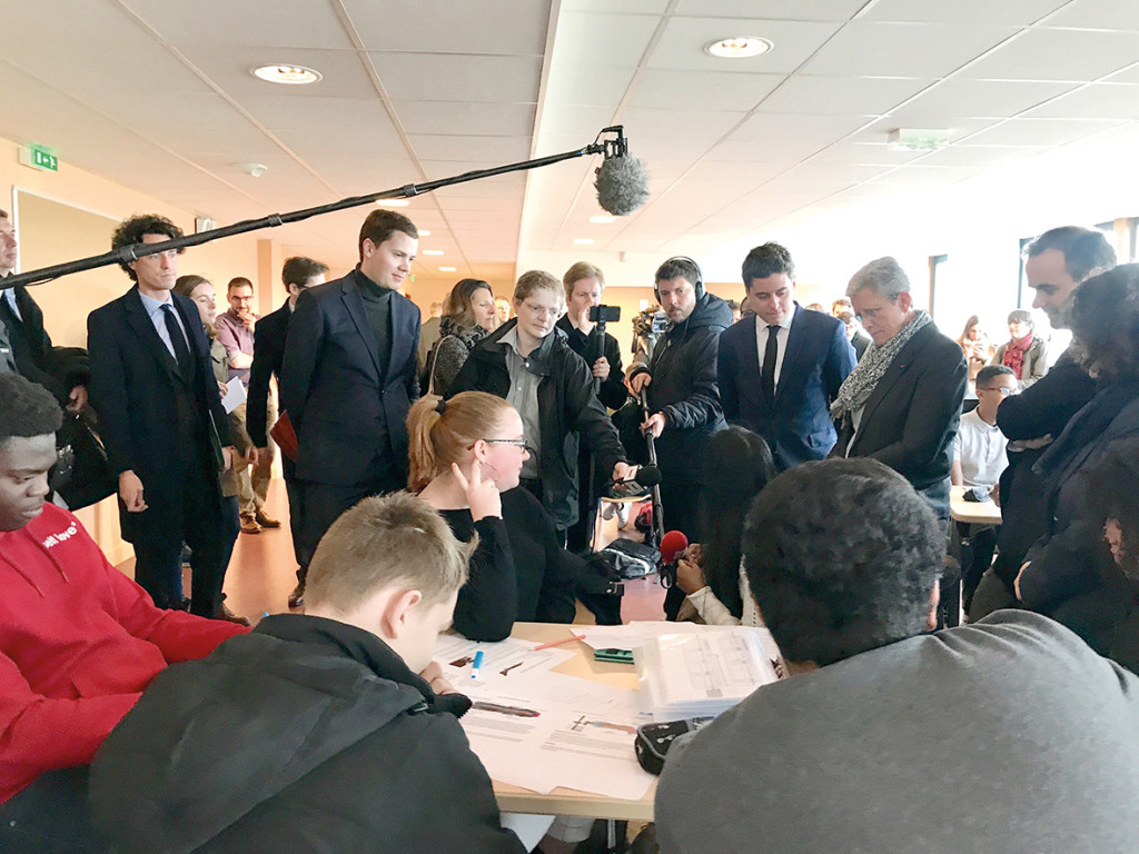 Service national universel Les ministres en ambassadeurs à Cervantès