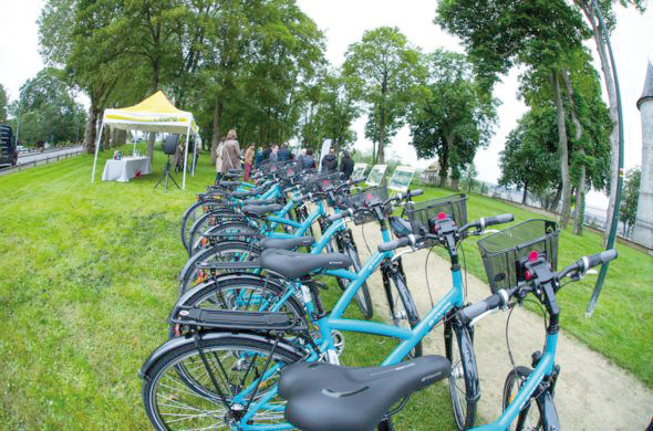 Cette année encore, 100 Eurois vont bénéficier du prêt à taux zéro proposé par le Département pour l’achat d’un 1er véhicule ou d’un vélo électrique. Un dispositif moderne et écologique entré en vigueur en 2018. Il prend la forme d’un prêt automobile de 3 000 € ou, en vue de favoriser les mobilités alternatives, d’un prêt de 1 000 € pour l’acquisition d’un vélo électrique. eureennormandie.fr