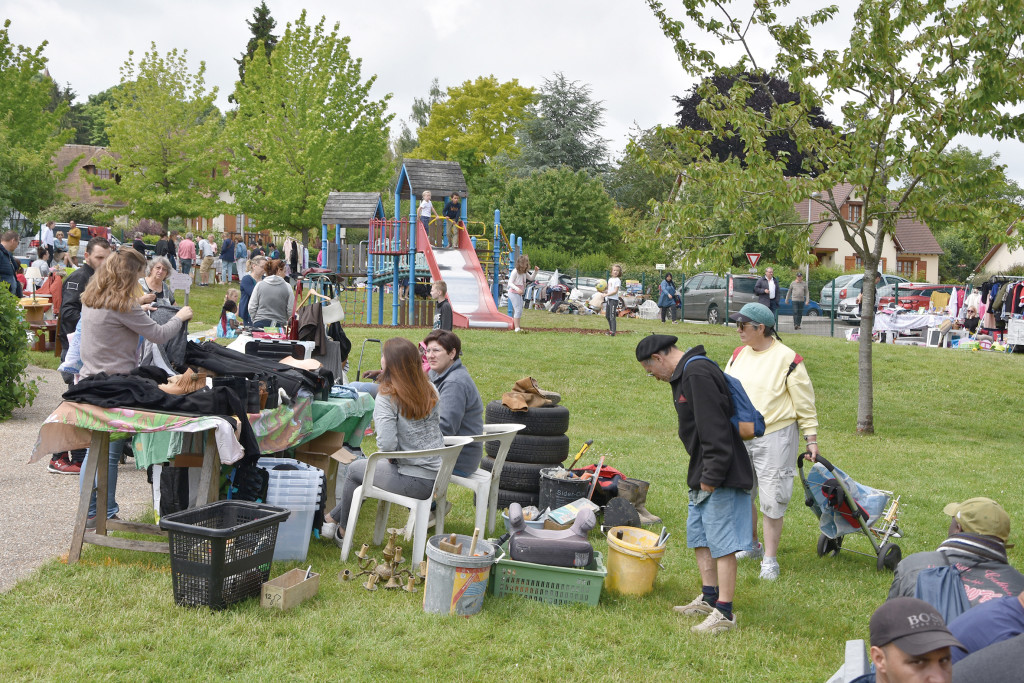 Chaque année, l’association de Bizy organise sa foire-à-tout