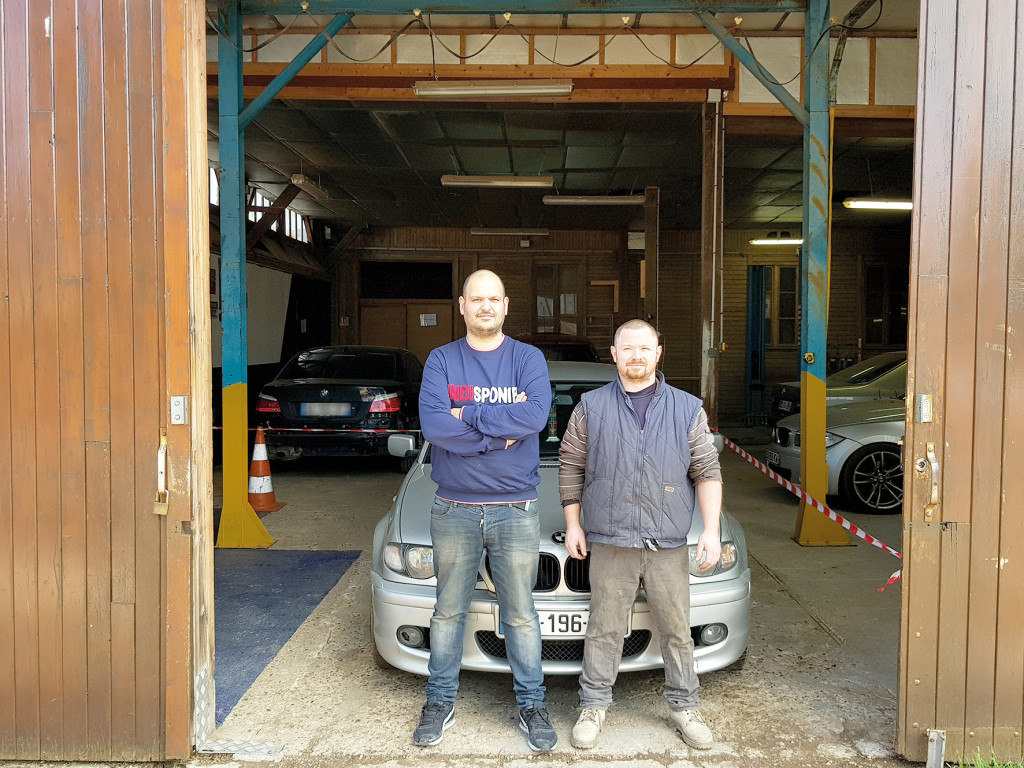 Grâce à Robert et Julien, l’ancienne menuiserie de la rue Drouilly vit une seconde jeunesse.