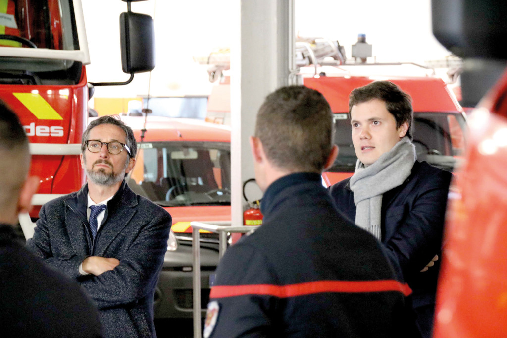 Le maire de Vernon, François Ouzilleau, assure son soutien aux pompiers agressés.