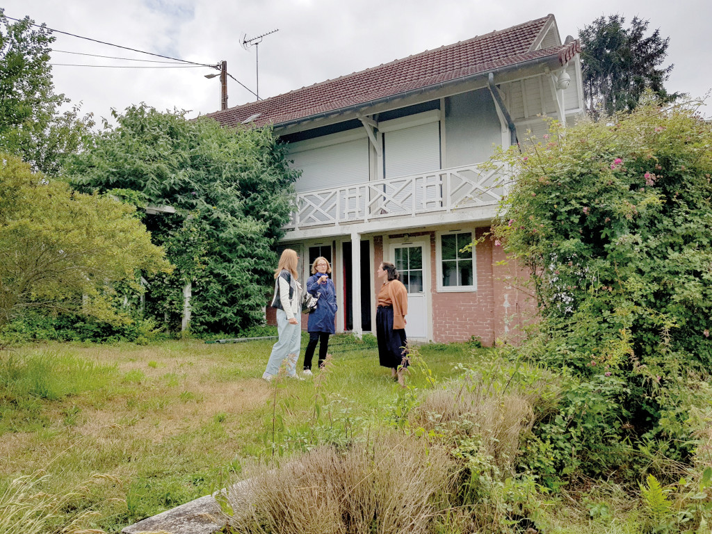 Marina Ferretti, ancienne directrice scientifique du MDIG, effectue une étude historique du site.