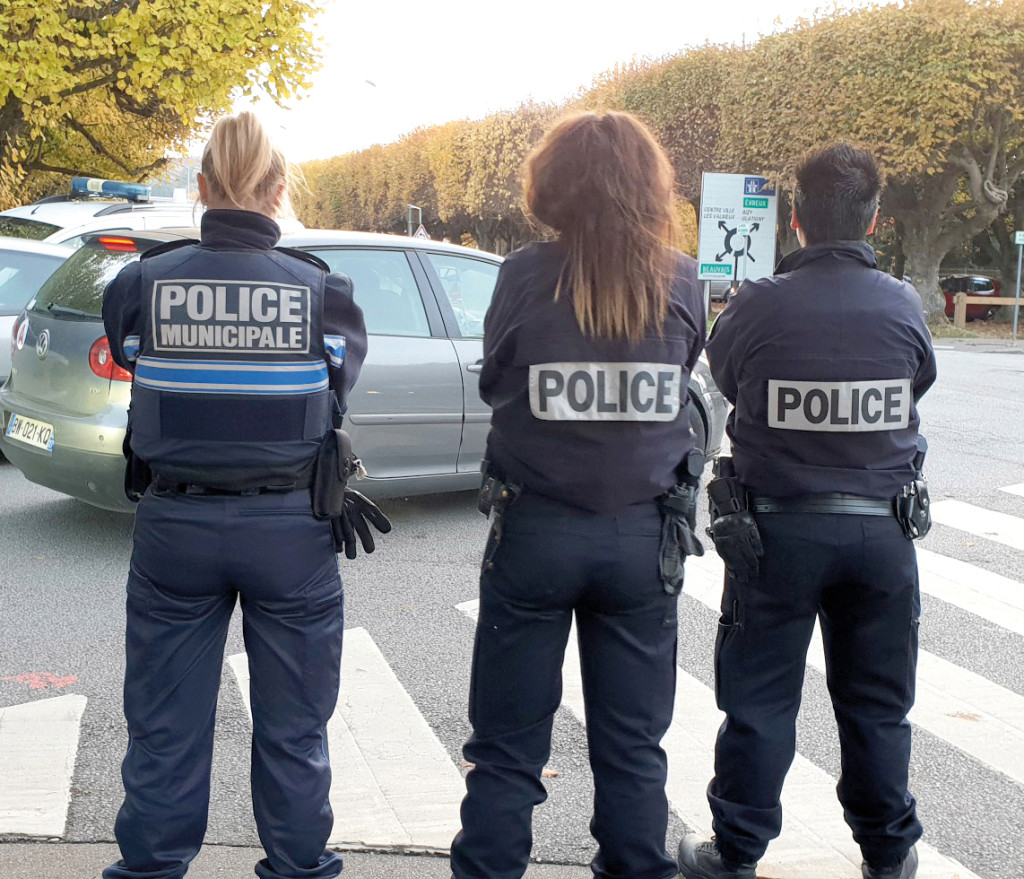 Lors du conseil municipal du 29 mai, les élus ont décidé de tripler le nombre de travaux d’intérêt général (TIG) accueillis au sein de notre collectivité. Une peine applicable aux adultes et mineurs de plus de 16 ans qui consiste en une mission de service public non-rémunérée. Les TIG favorisent l’insertion et réduisent le risque de récidive.