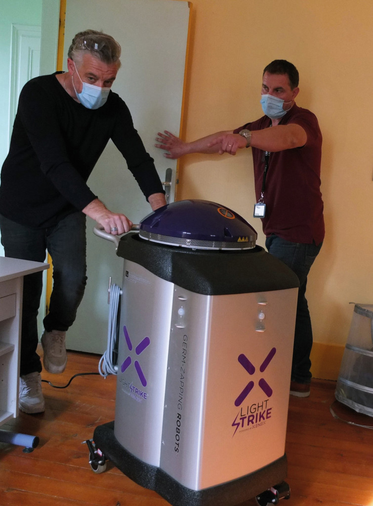 Département de l_Eure robot anti covid CD27