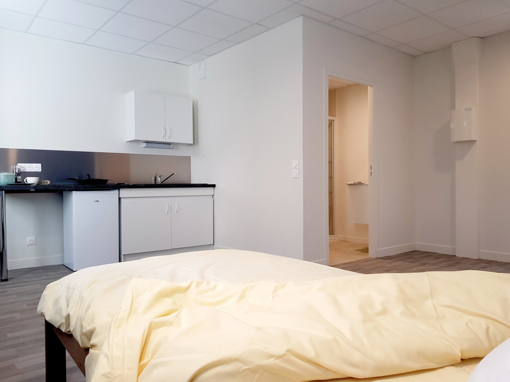 Les jeunes intéressés par un logement peuvent contacter M. Pierrat : martial.pierrat@ajv27.com 