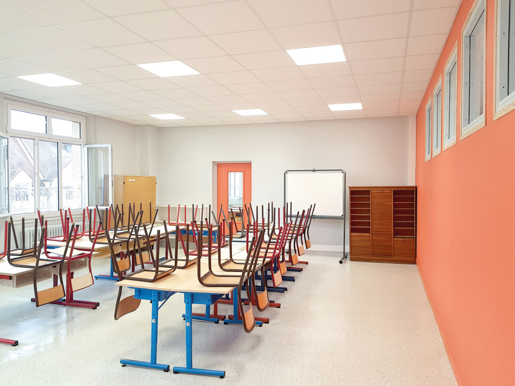 Infotravaux Ecole du Centre Rénovation Eclairage Cloisons Toussaint 2020