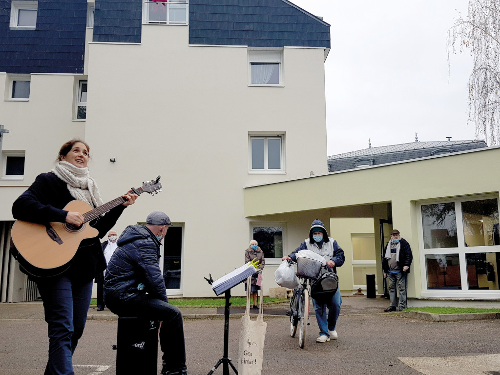 Concerts au Balcon Résidences Autonomie Seniors Animation FRPA