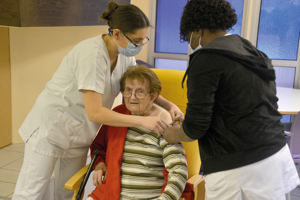 COVID Vaccination Vaccin EHPAD Pandémie CHRS Santé Hôpital