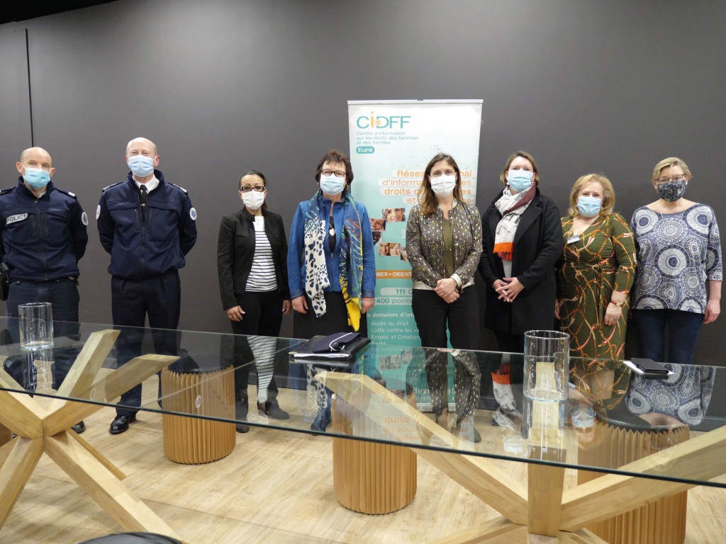 Permanence Femmes Violences VIF Leclerc Violences Intrafamiliales