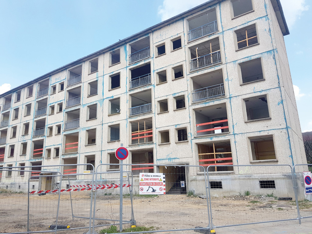 Infotravaux Déconstruction Ilot Hébert Démolition Résidence Seniors