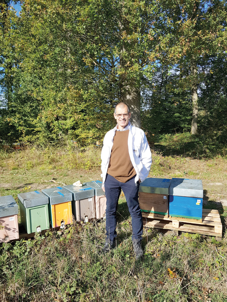 Jean-Marie Caillat Apiculteur Les Ruchers de Vernon Produits Locaux Miel