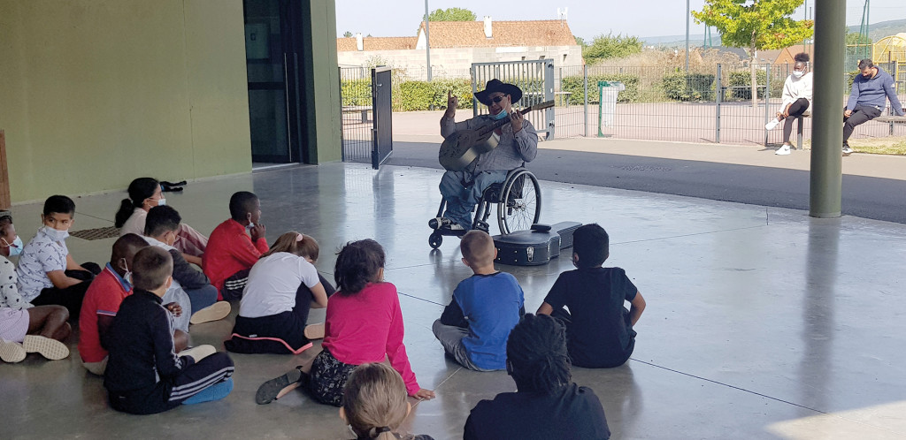 Démocratie Participative Karim Al Berkouk Musicien Handicap Ecoles