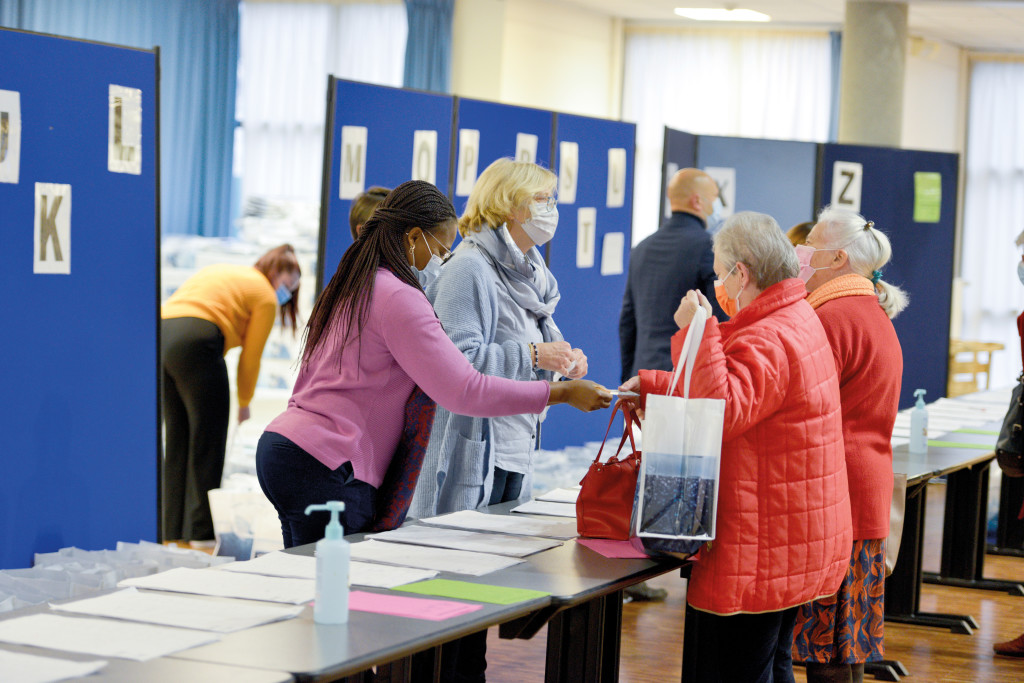 Distribution Colis de Noël des Seniors 28 29 novembre 2022