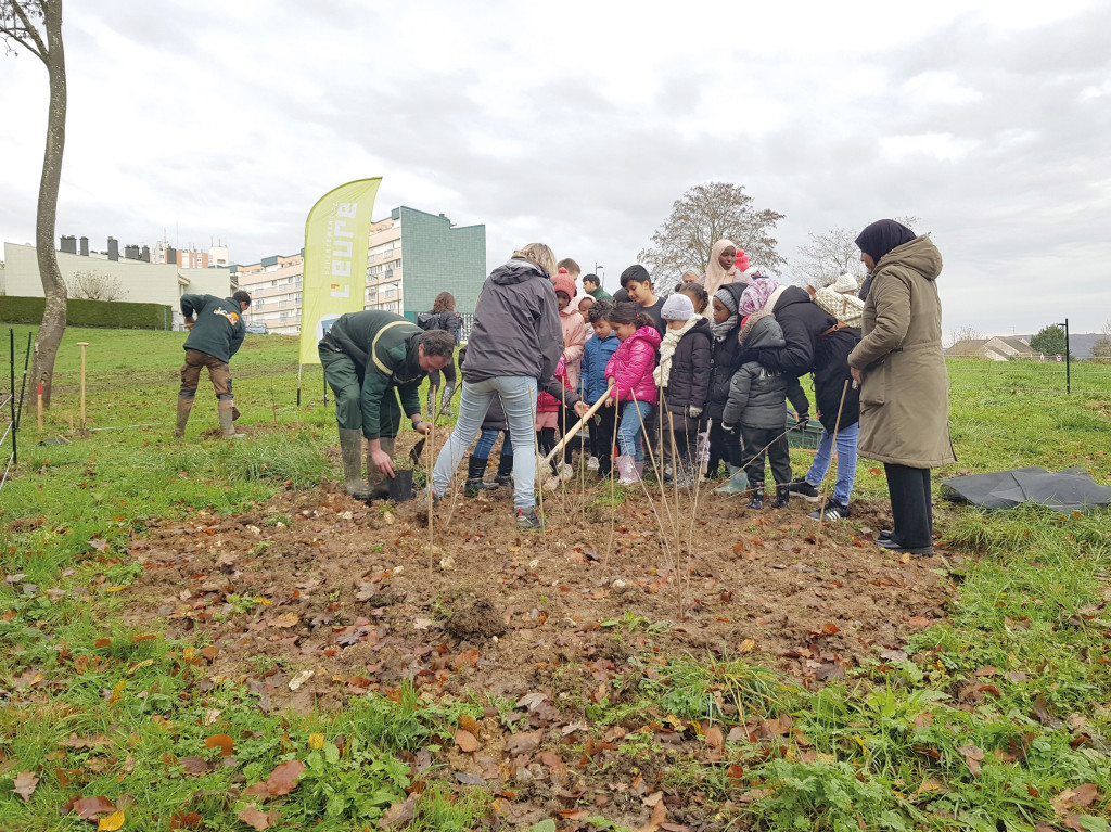 CD27 Département de l_Eure Une Naissance Un Arbre Vernon Quartier Prioritaires Valmeux Boutardes