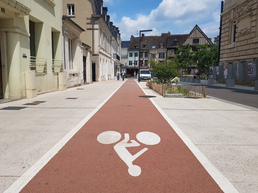 Observatoire des Engagements Doubler le Nombre de Pistes Cyclables n°49