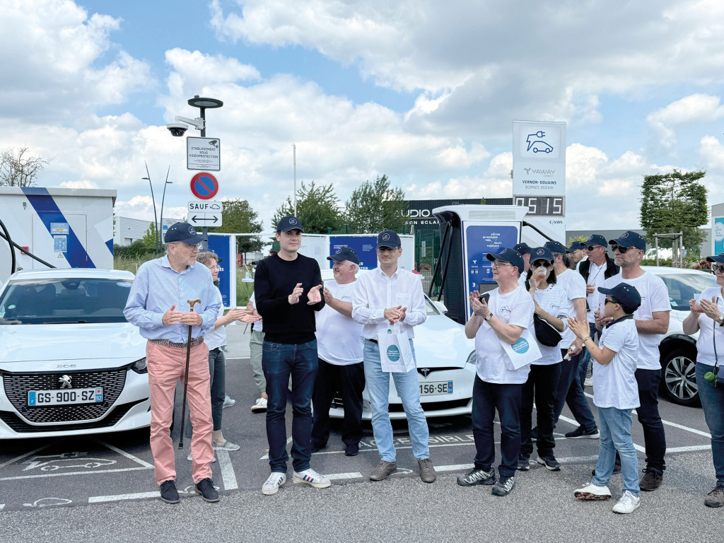 SNA Rallye Voitures Electriques Douains Kallista Station de Recharge