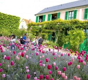 La décision d’inscrire Giverny au patrimoine mondial de l’Unesco a été prise le 10 juillet, lors de la visite avec le ministre du tourisme, Jean-Yves Le Drian.