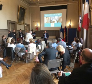 Un an après la mise en place de la réforme du stationnement, la municipalité poursuit son action et s’engage auprès des usagers et des commerçants.