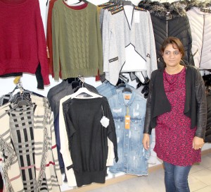 Melh est une boutique de prêt-à-porter féminin, située en centre-ville.