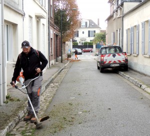 Modernisation des équipements, acquisition de balayeuses, création du service « allo propreté » et sanction des pollueurs par la police municipale, les opérations coup de poing reprennent.