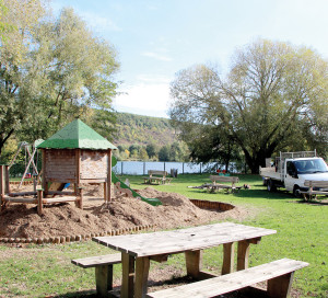 L’aire de jeux pour enfants située près du mail Anatole France restera fermée jusqu’au vendredi 26 octobre. Le chantier, décidé par la mairie, a pour objectif la remise en état et la mise en sécurité de l’entourage des sols de réception des deux structures de jeux.