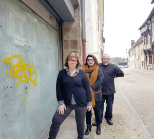 La famille Bouvet ouvrira son salon de thé au n°5 de la rue, il sera ouvert le dimanche.