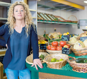 Rue sainte-geneviève Sonia Delaunay, nouvelle vendeuse de primeurs