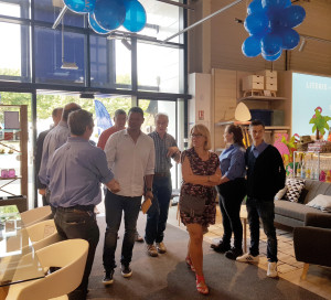 Les premiers clients ont été accueillis par l’équipe de ce nouveau magasin situé en face d’Aldi.