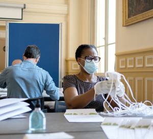 Les élus ont tenu à se joindre à l’effort collectif.