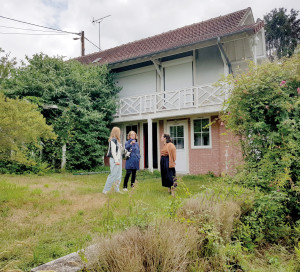 Marina Ferretti, ancienne directrice scientifique du MDIG, effectue une étude historique du site.