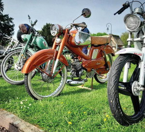 Office de Tourisme 4e Rasso Mob Chambray 9 10 septembre 2023 Mobylettes Cyclomoteurs Vintage