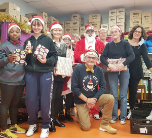 En Ville Noël Solidaire pour les Enfants Manufacture des Capucins Restos du Coeur