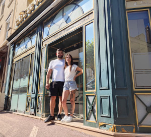 En Ville Reprise Café de Vernon Rue d_Albufera Bar